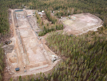 11.5.2019
Ilmakuvaa 300 m radan taulupään suunnasta. Oikealla haulikkoradat ja keskellä luodikko-, hirvi- & pistoolirata.